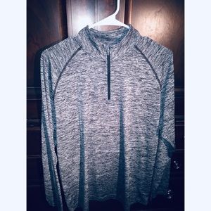 Under Armour Half Zip Long Sleeve Shirt Sz Medium
